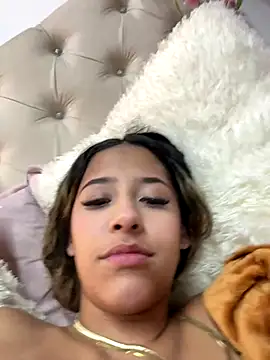 vicky bass online show from 10/04/25, 04:10