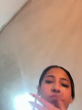 vicky bass online show from 10/12/25, 10:53