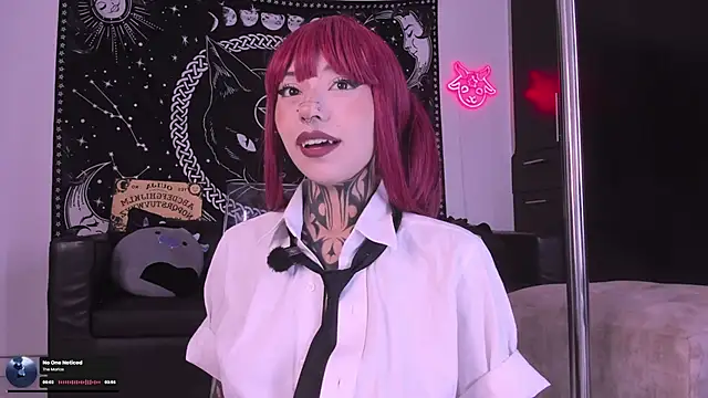 Snapshot of hazellwitch chatting on 09/11/25, 03:34 hazellwitch online show from 09/11/25, 03:34