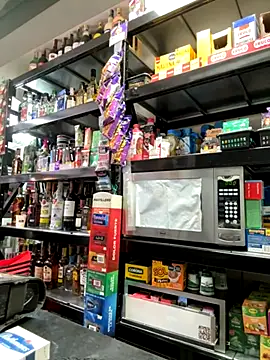 Snapshot of Andrea18_blonde chatting on 10/31/25, 02:40 Andrea18 blonde online show from 10/31/25, 02:40