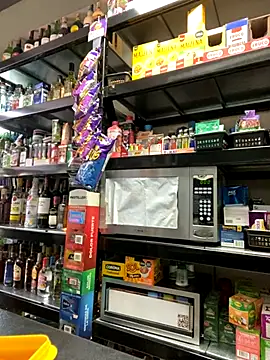 Snapshot of Andrea18_blonde chatting on 11/14/25, 03:00 Andrea18 blonde online show from 11/14/25, 03:00