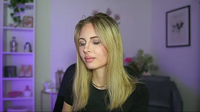 catecrago  online show from 02/25/25, 04:53