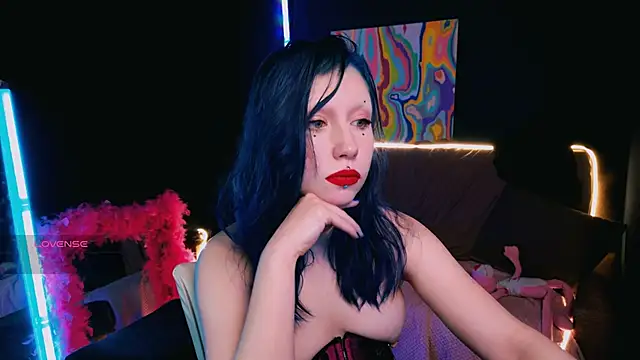 Snapshot of Bibi_Iva chatting on 03/05/25, 07:06 Bibi Iva online show from 03/05/25, 07:06