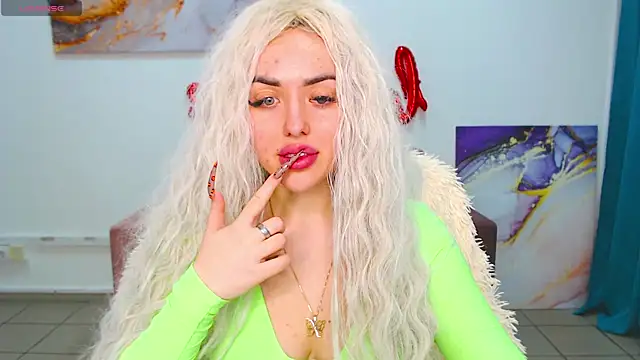 Snapshot of MissisCaty chatting on 03/13/25, 12:46 MissisCaty online show from 03/13/25, 12:46