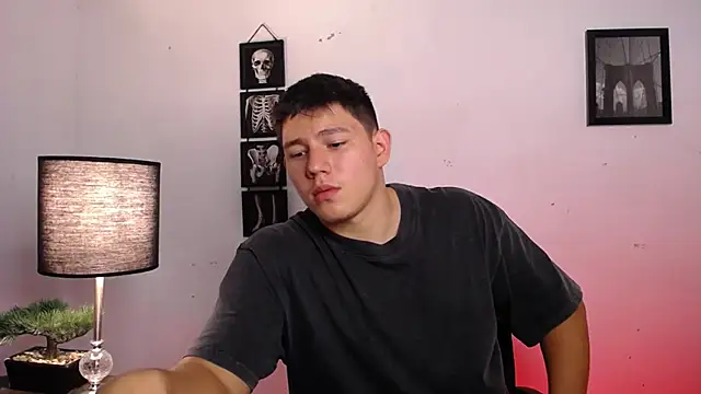 JamesCr  online show from 11/06/25, 12:55