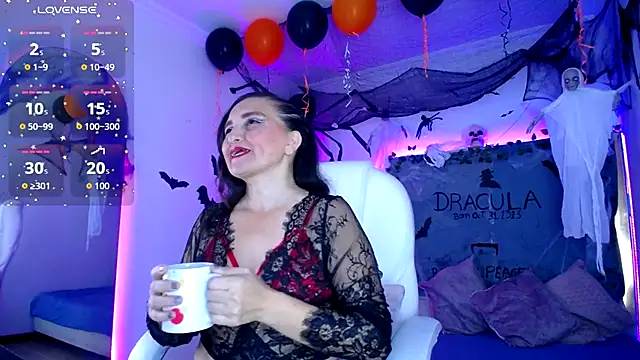 Alexaamoon  online show from 11/05/25, 04:07