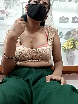 Snapshot of Kayrayadav7890 chatting on 09/14/25, 08:13 Kayrayadav7890 online show from 09/14/25, 08:13