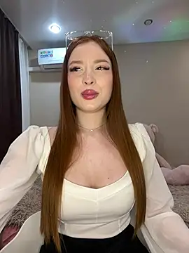 JessRoal online show from 02/28/25, 01:03