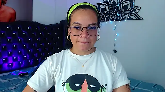 Snapshot of Taliana36 chatting on 02/14/25, 01:29 Taliana36 online show from 02/14/25, 01:29
