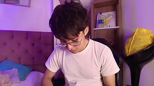 PepperTwink online show from 10/29/25, 04:20