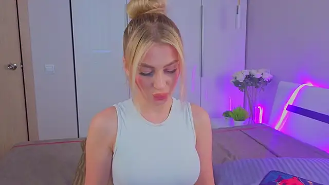 AnitaLamb online show from 10/08/25, 06:22