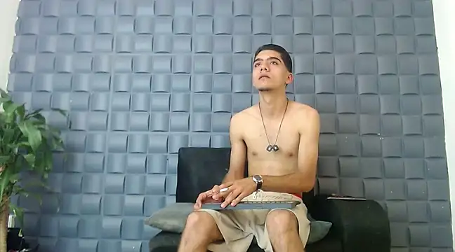 Snapshot of HotDirty_Couple chatting on 03/21/25, 09:23 HotDirty Couple online show from 03/21/25, 09:23