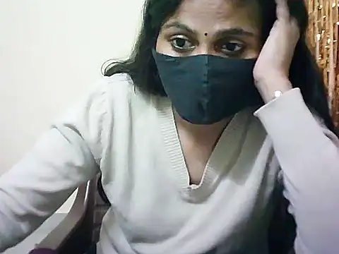 Snapshot of Rubi-Ji chatting on 02/16/25, 02:43 Rubi-Ji online show from 02/16/25, 02:43