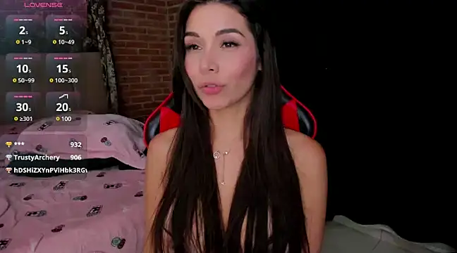 Snapshot of playsweetashley_ chatting on 03/11/25, 06:00 playsweetashley online show from 03/11/25, 06:00