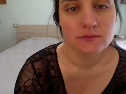 Snapshot of PrincessEileen89 chatting on 03/05/25, 01:28 PrincessEileen89 online show from 03/05/25, 01:28