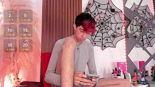 Snapshot of Allen_Starck chatting on 10/12/25, 03:22 Allen Starck online show from 10/12/25, 03:22