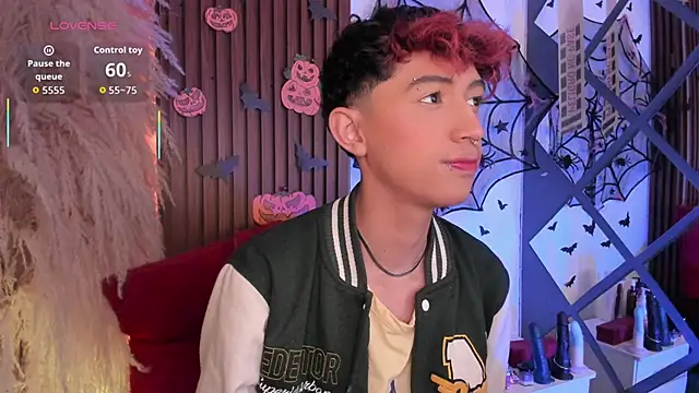 Snapshot of Allen_Starck chatting on 10/16/25, 03:40 Allen Starck online show from 10/16/25, 03:40