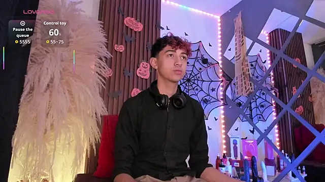 Snapshot of Allen_Starck chatting on 10/18/25, 01:52 Allen Starck online show from 10/18/25, 01:52