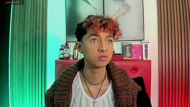 Snapshot of Allen_Starck chatting on 10/21/25, 11:49 Allen Starck online show from 10/21/25, 11:49