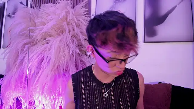 Snapshot of Allen_Starck chatting on 11/18/25, 02:28 Allen Starck online show from 11/18/25, 02:28