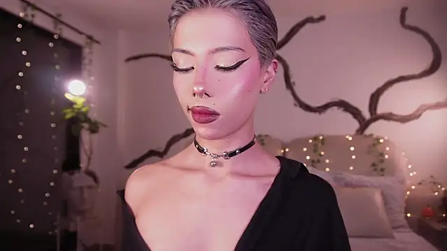 soidai miiu online show from 10/22/25, 11:04