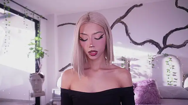 soidai miiu online show from 11/18/25, 09:41