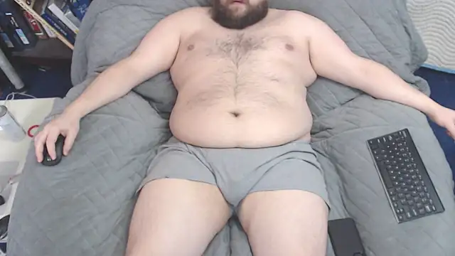 Snapshot of Zazizzle chatting on 02/02/25, 02:56 Zazizzle online show from 02/02/25, 02:56