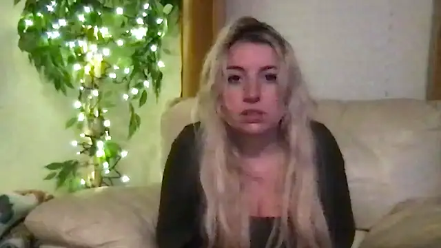 Snapshot of kaliii_jones chatting on 02/07/25, 04:16 kaliii jones online show from 02/07/25, 04:16