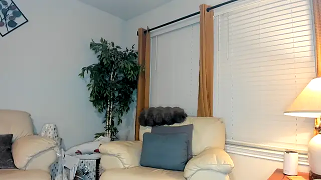 Snapshot of kaliii_jones chatting on 02/20/25, 01:03 kaliii jones online show from 02/20/25, 01:03