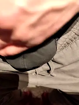 Snapshot of leinadanal chatting on 03/19/25, 01:54 leinadanal online show from 03/19/25, 01:54