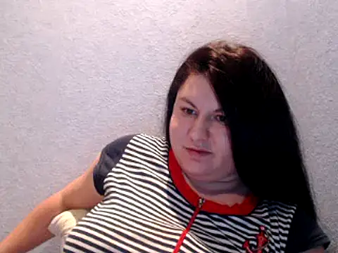 Snapshot of KiraSwee chatting on 01/28/25, 06:17 KiraSwee online show from 01/28/25, 06:17