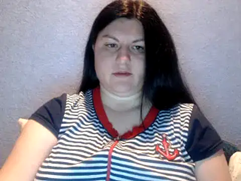 Snapshot of KiraSwee chatting on 03/14/25, 06:18 KiraSwee online show from 03/14/25, 06:18
