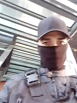 1Dseralmora2 online show from 10/26/25, 01:17