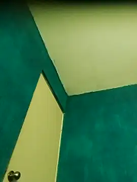 1Dseralmora2 online show from 10/28/25, 03:04