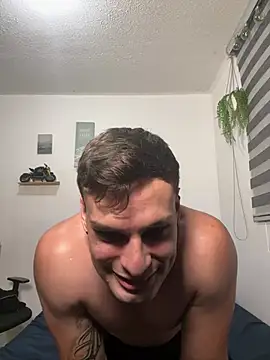 Snapshot of Fitmanx chatting on 02/03/25, 02:58 Fitmanx online show from 02/03/25, 02:58