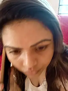 blue-berry07 online show from 10/13/25, 06:24