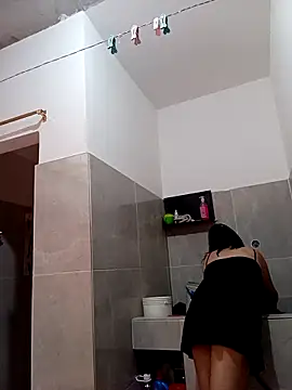 Snapshot of thefuckingowneroftits chatting on 10/20/25, 07:36 thefuckingowneroftits online show from 10/20/25, 07:36