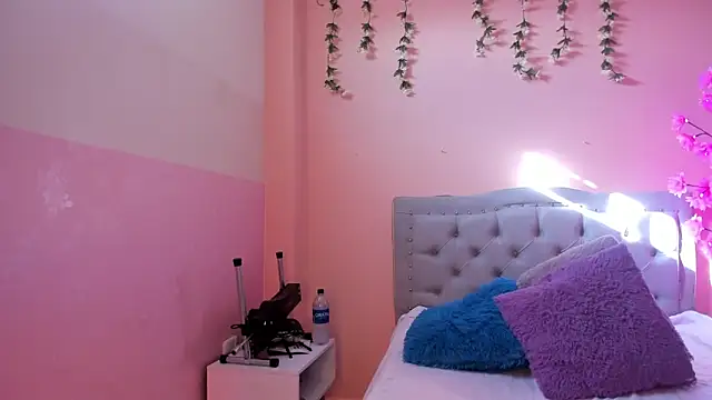 littletammy4u  online show from 10/23/25, 12:26