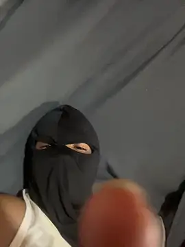 Snapshot of tunenarica22 chatting on 10/26/25, 09:42 tunenarica22 online show from 10/26/25, 09:42