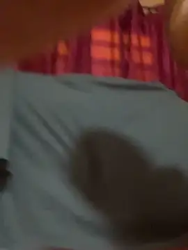 Snapshot of tunenarica22 chatting on 11/02/25, 10:01 tunenarica22 online show from 11/02/25, 10:01