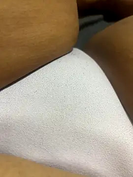 Snapshot of tunenarica22 chatting on 11/26/25, 10:22 tunenarica22 online show from 11/26/25, 10:22