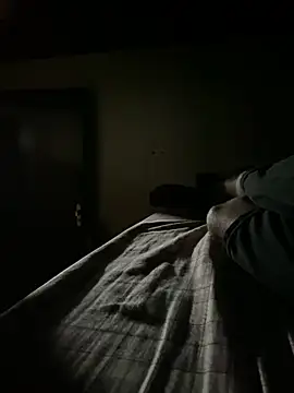 Mineirinho043 online show from 11/22/25, 01:48