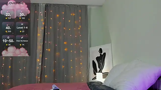 Mia Luw online show from 03/10/25, 10:13