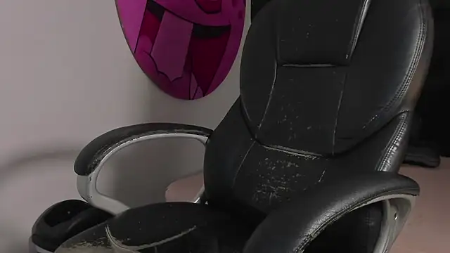 ISAAC CRYSTON online show from 10/17/25, 07:38