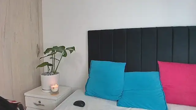 MarianaGiiiL online show from 02/15/25, 11:28