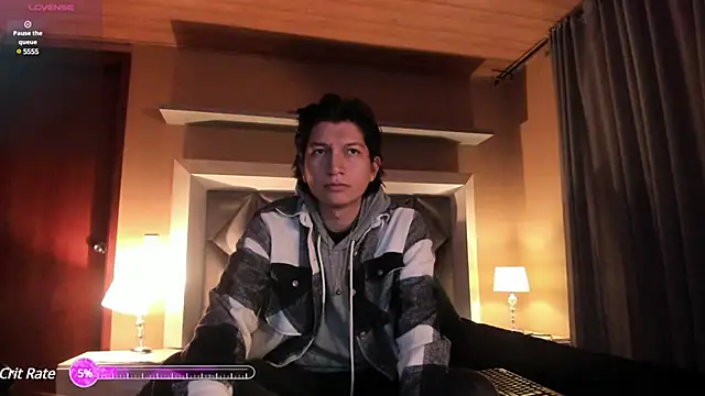 Golden-Boyy online show from 03/17/25, 12:25