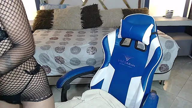 julieta fn online show from 03/15/25, 02:14