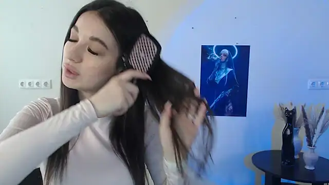 Snapshot of Eva_Eldis chatting on 03/17/25, 09:22 Eva Eldis online show from 03/17/25, 09:22