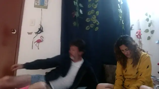 jeans and emma online show from 03/18/25, 12:27