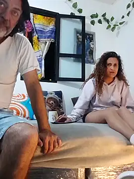 jeans and emma online show from 10/06/25, 12:19